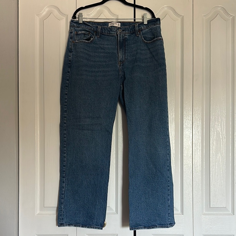 Abercrombie Baggy Low Rise Jeans